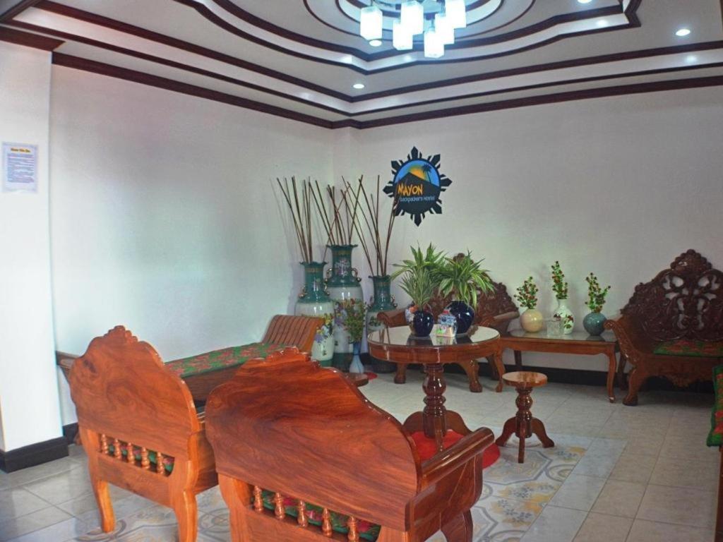 Mayon Backpackers Hostel Legazpi Exterior foto